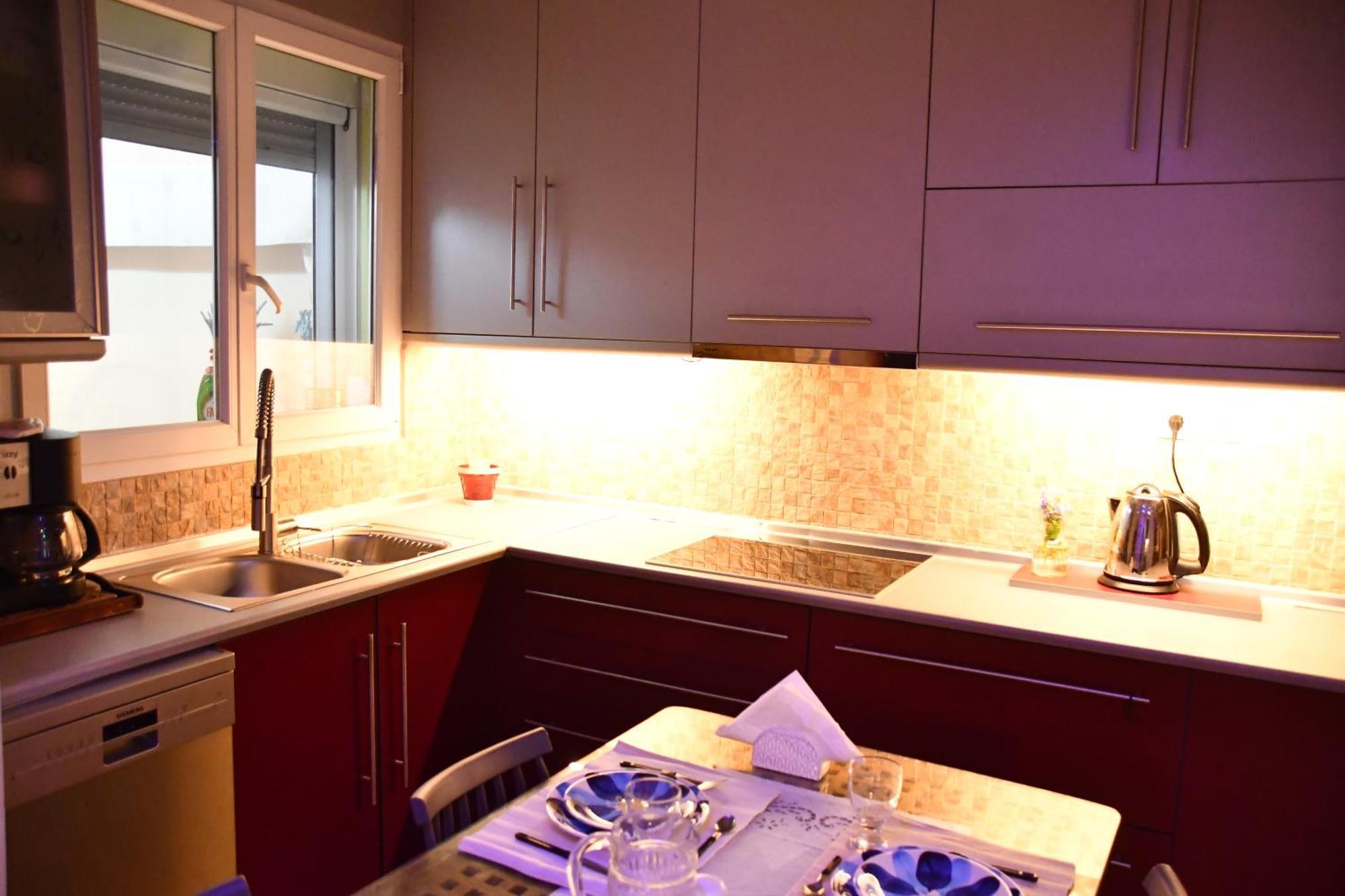 4a House Escape Apartment *